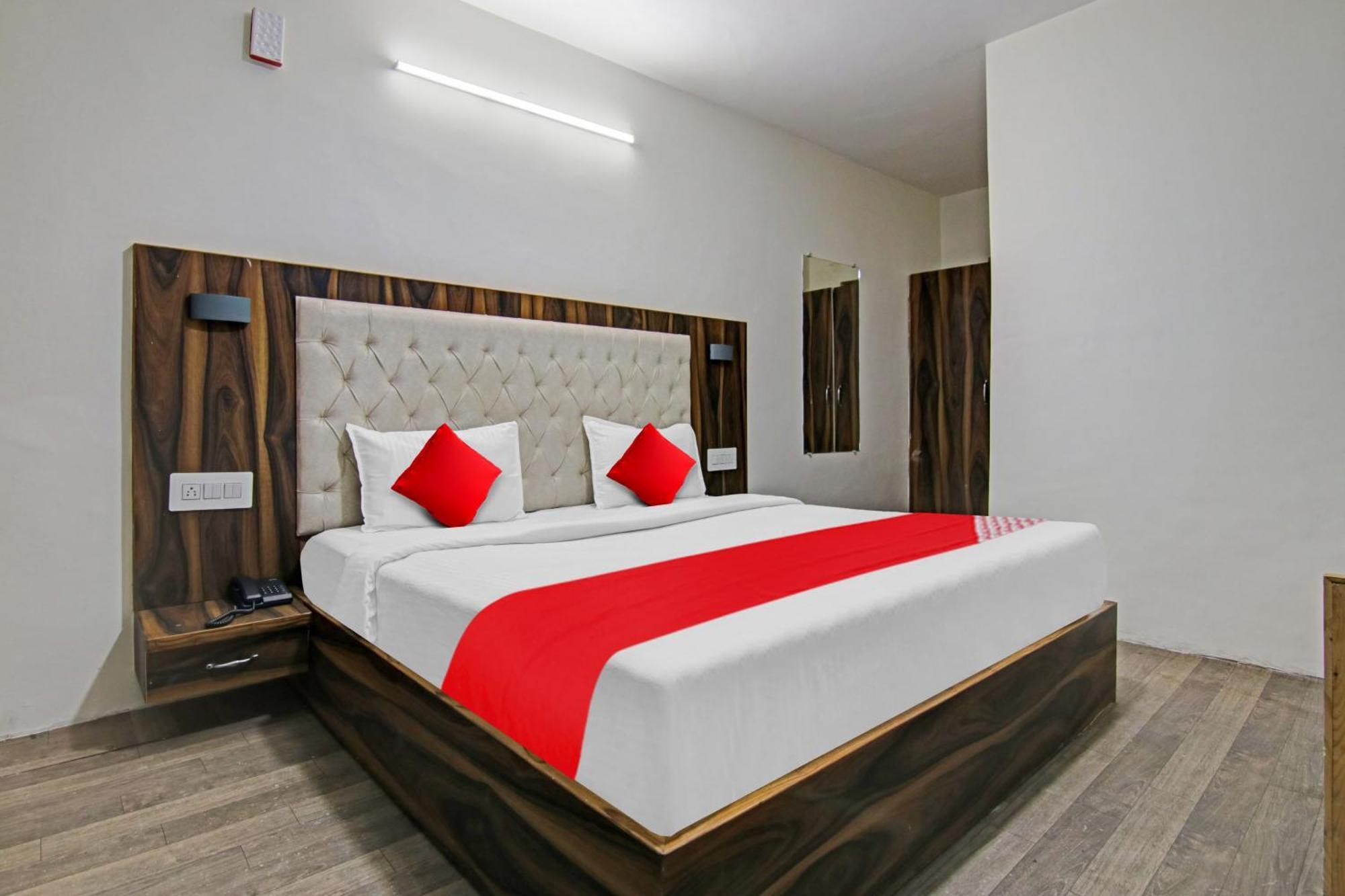 Hotel O Alfa Manāli Exteriér fotografie